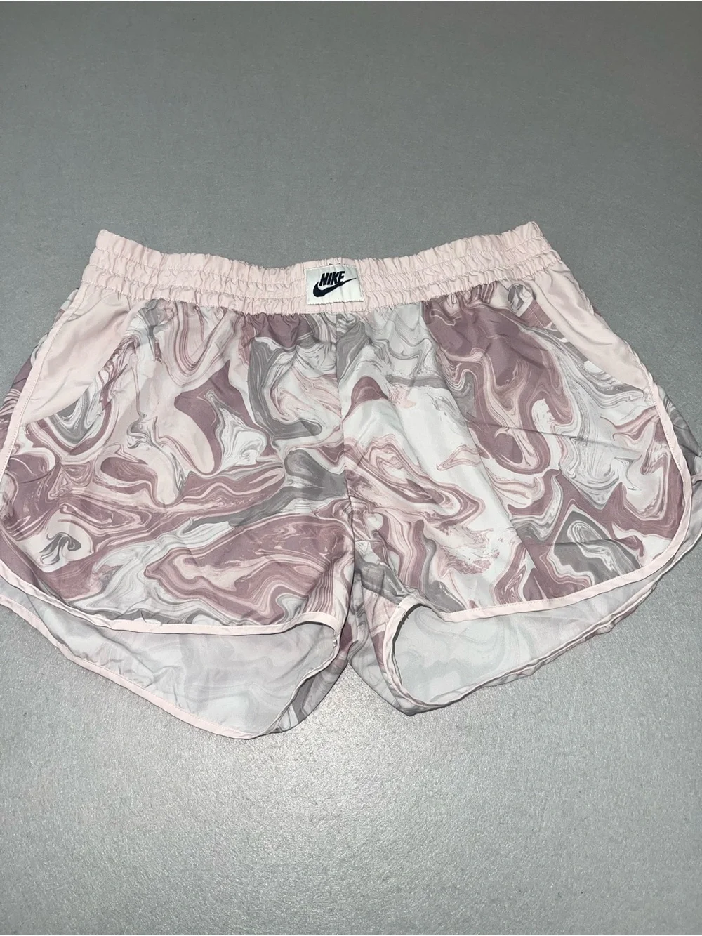 Nike Womens Marbled Pink Gray White Athletic Training Shorts Pull-On Size L 183
